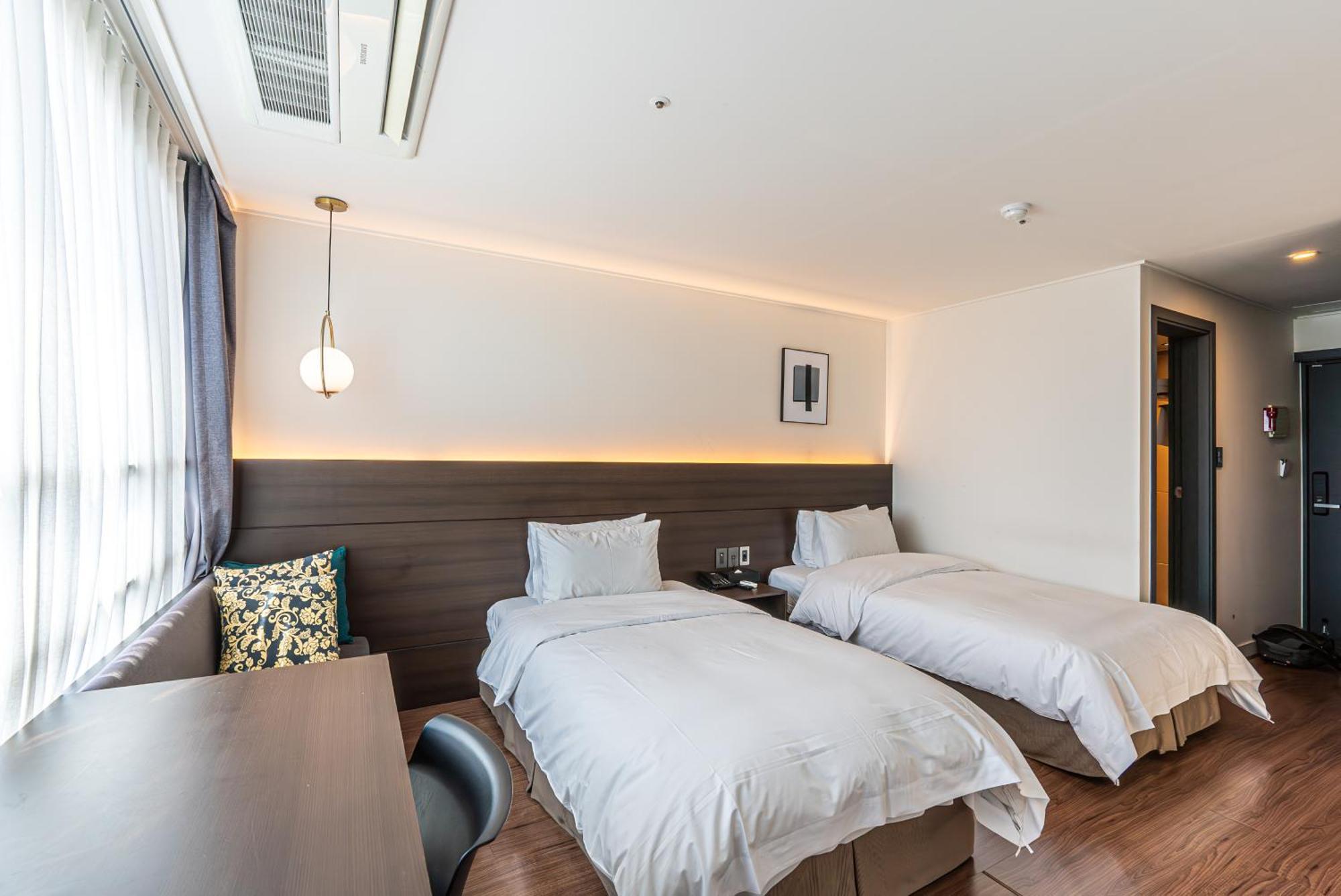 Hotel The Grang Jungmun Seogwipo-stad Buitenkant foto