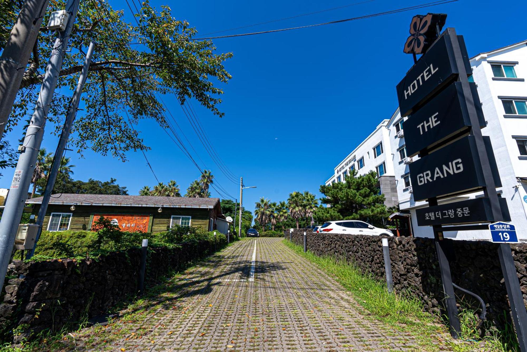 Hotel The Grang Jungmun Seogwipo-stad Buitenkant foto