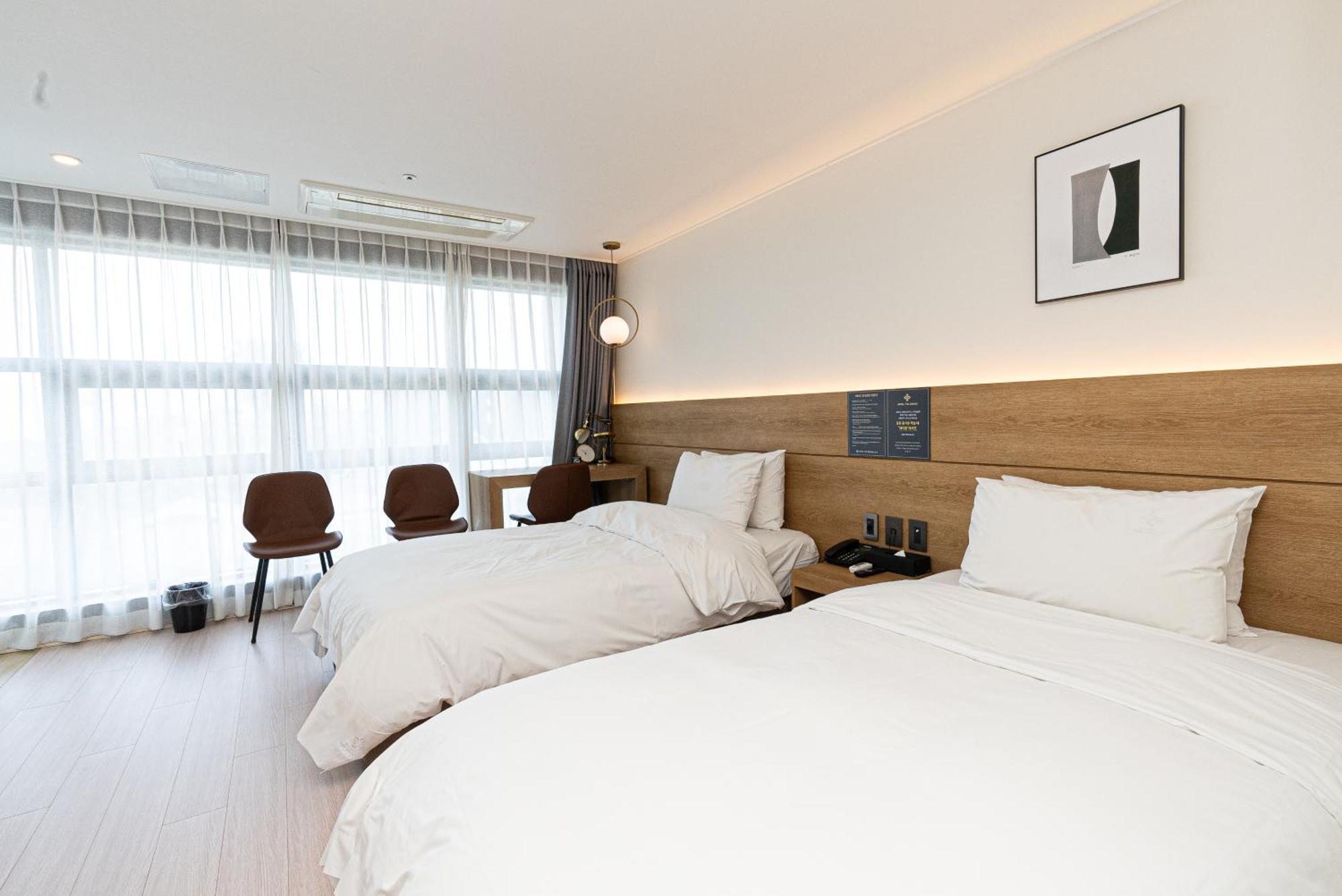Hotel The Grang Jungmun Seogwipo-stad Buitenkant foto