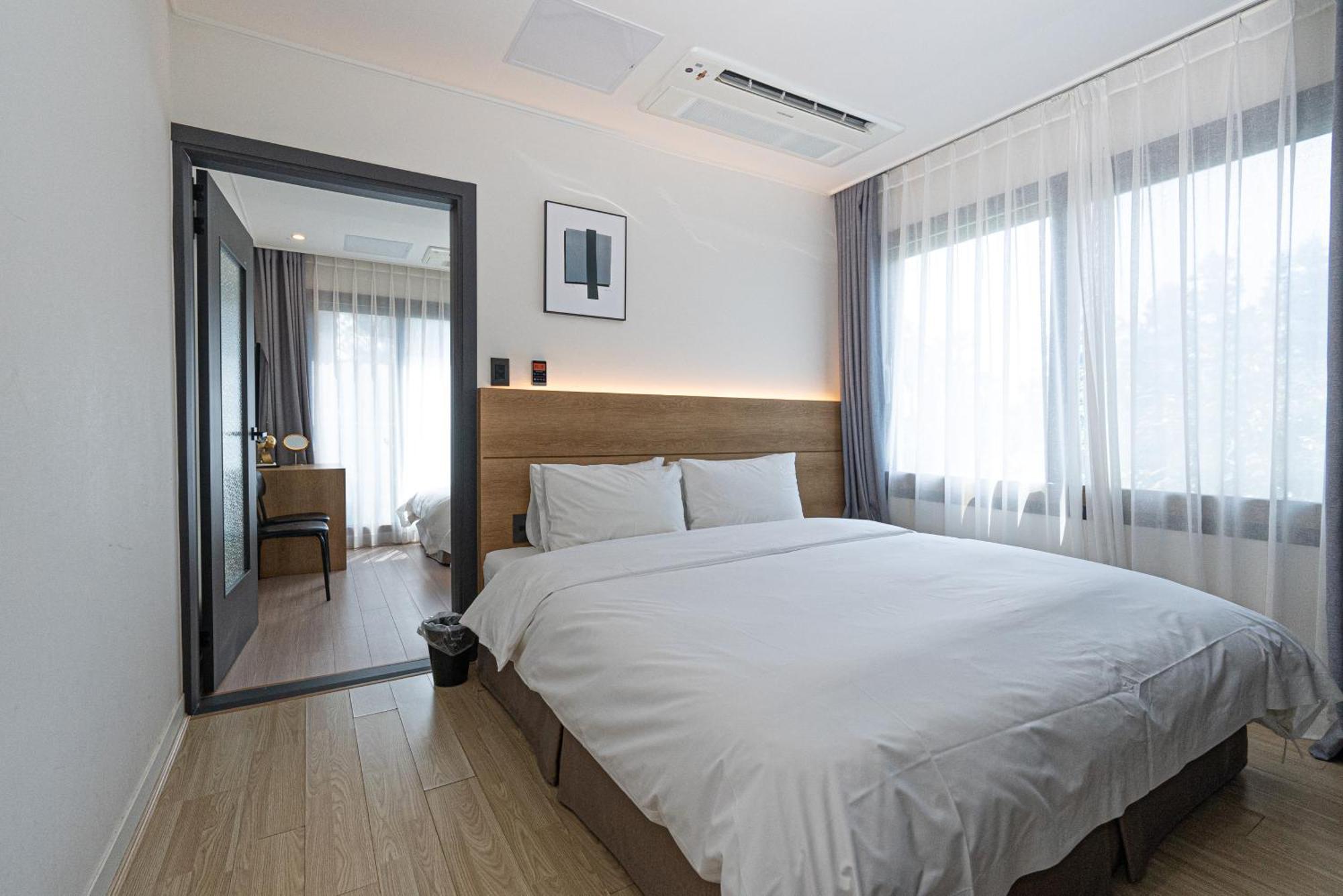 Hotel The Grang Jungmun Seogwipo-stad Buitenkant foto