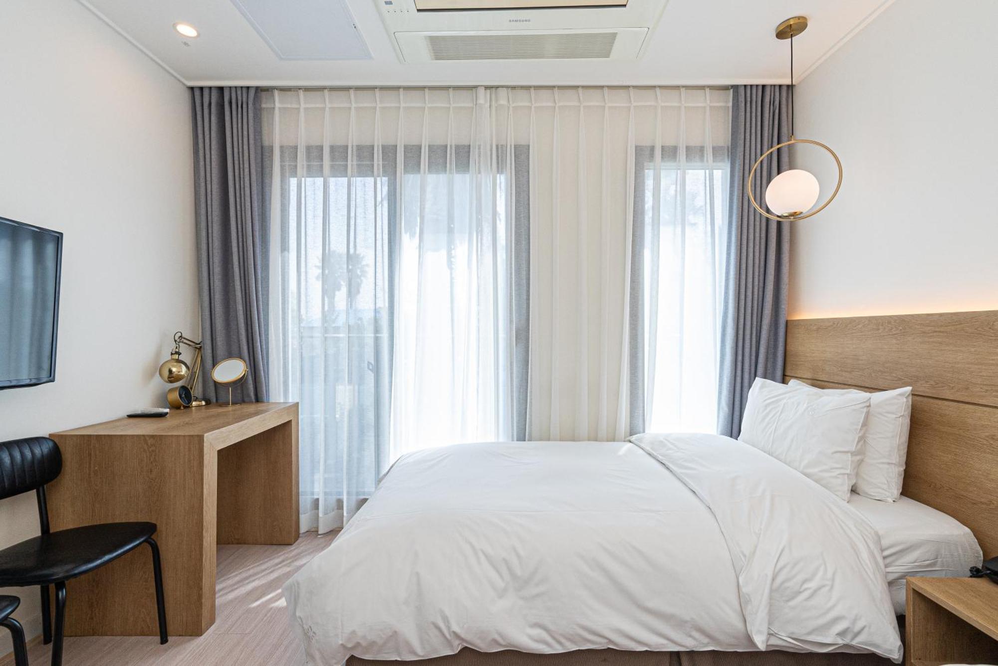 Hotel The Grang Jungmun Seogwipo-stad Buitenkant foto