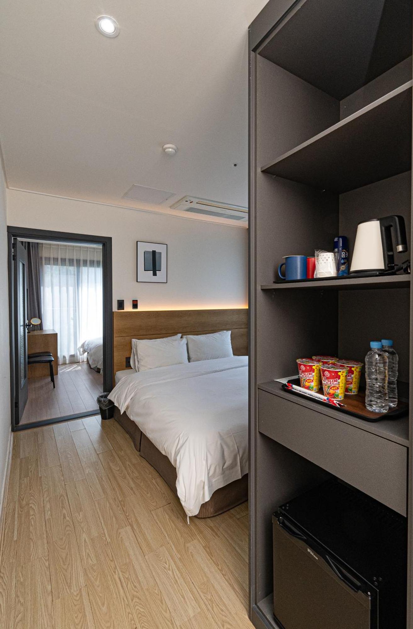 Hotel The Grang Jungmun Seogwipo-stad Buitenkant foto
